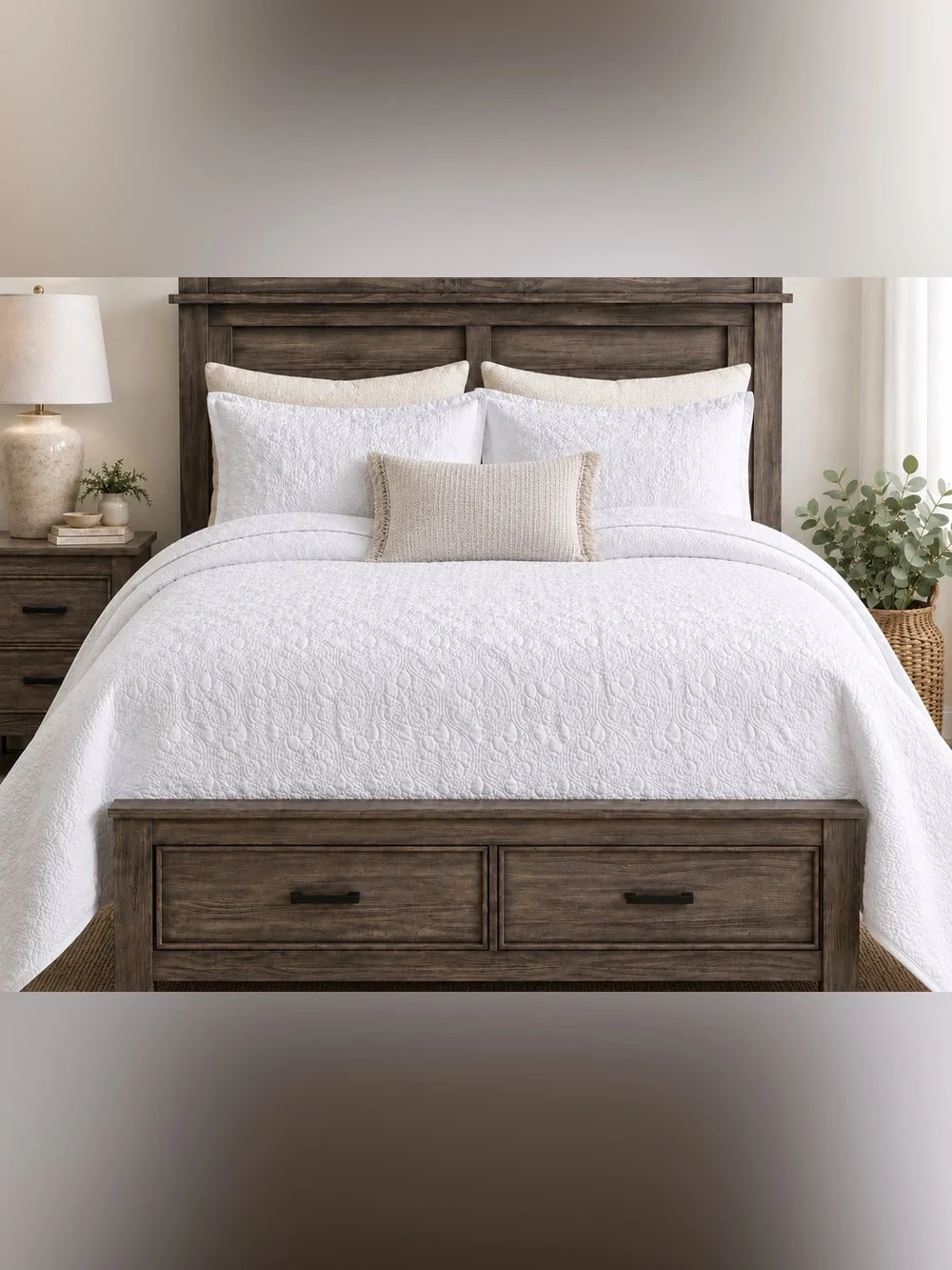 Madison Park Quebec King White Bedspread Set
